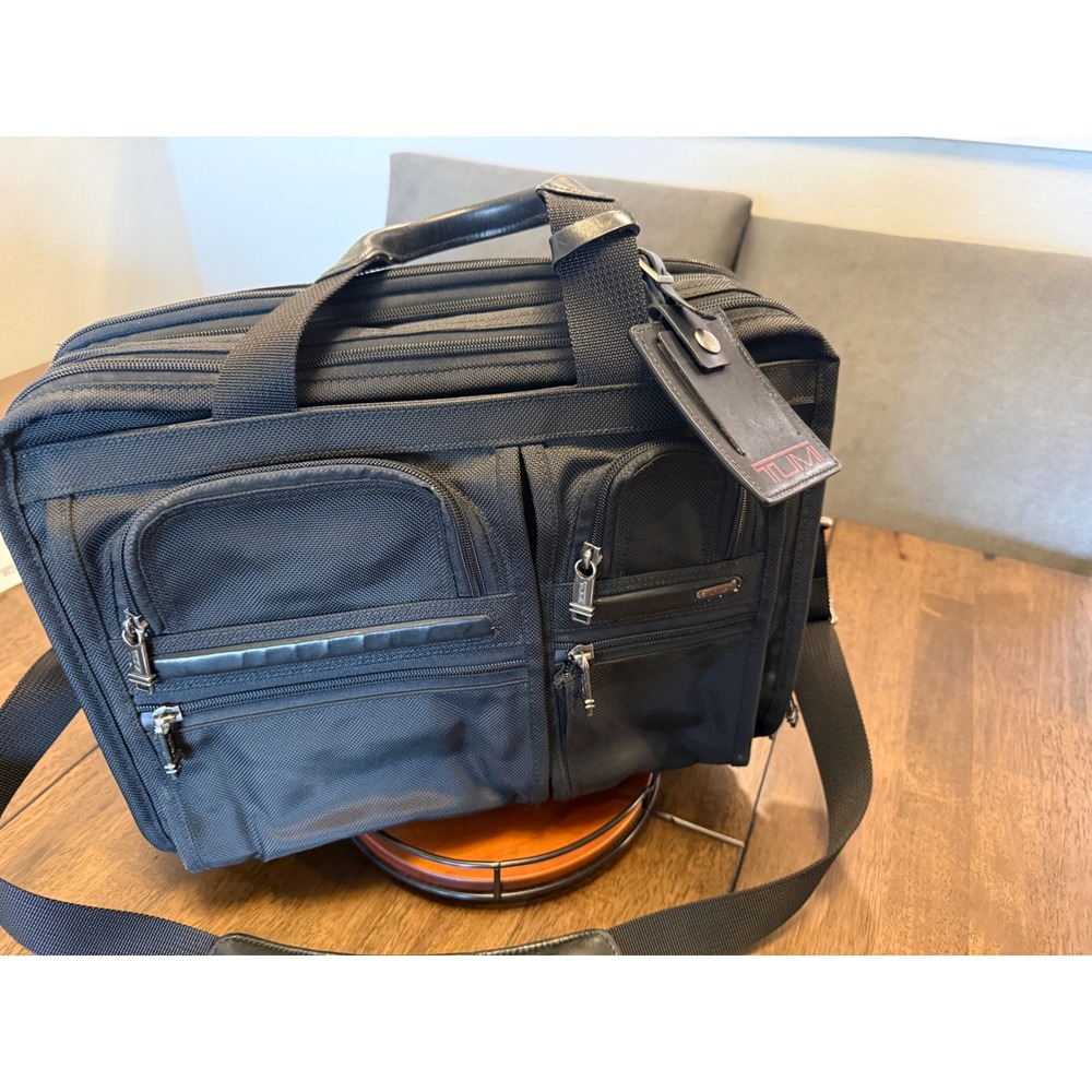 Tumi Alpha Black Ballistic Nylon Expandable Briefcase Laptop Bag Travel Office - Picture 3 of 13